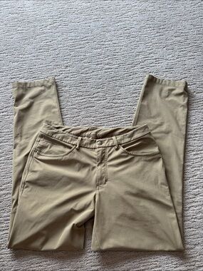 Lululemon ABC pant… Men's Khaki/Tan Performance Pants